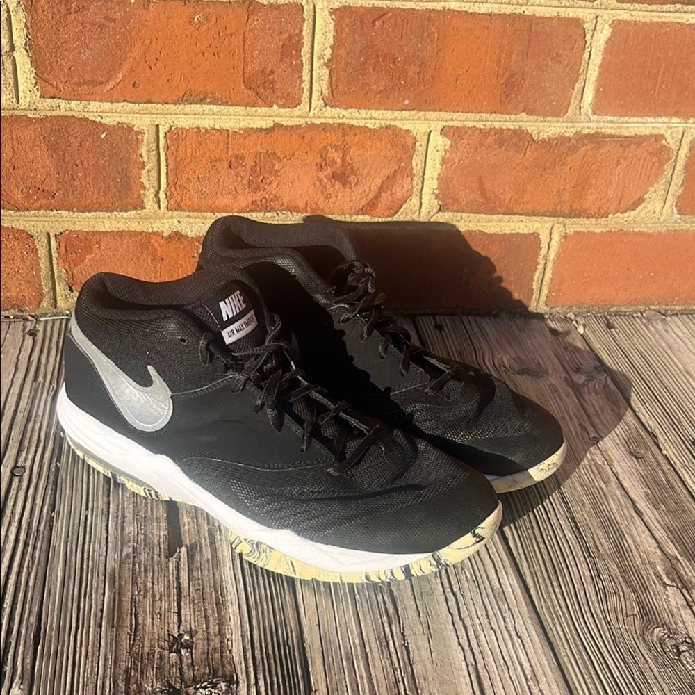 Nike Air Max Emergent Size 10.5 Men's High Top Basketball Sneakers 818954-001